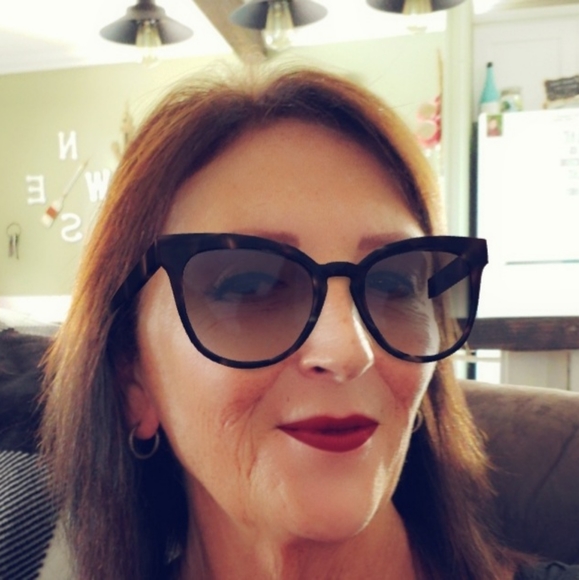 Meet your Posher, Jody - Picture 1 of 1